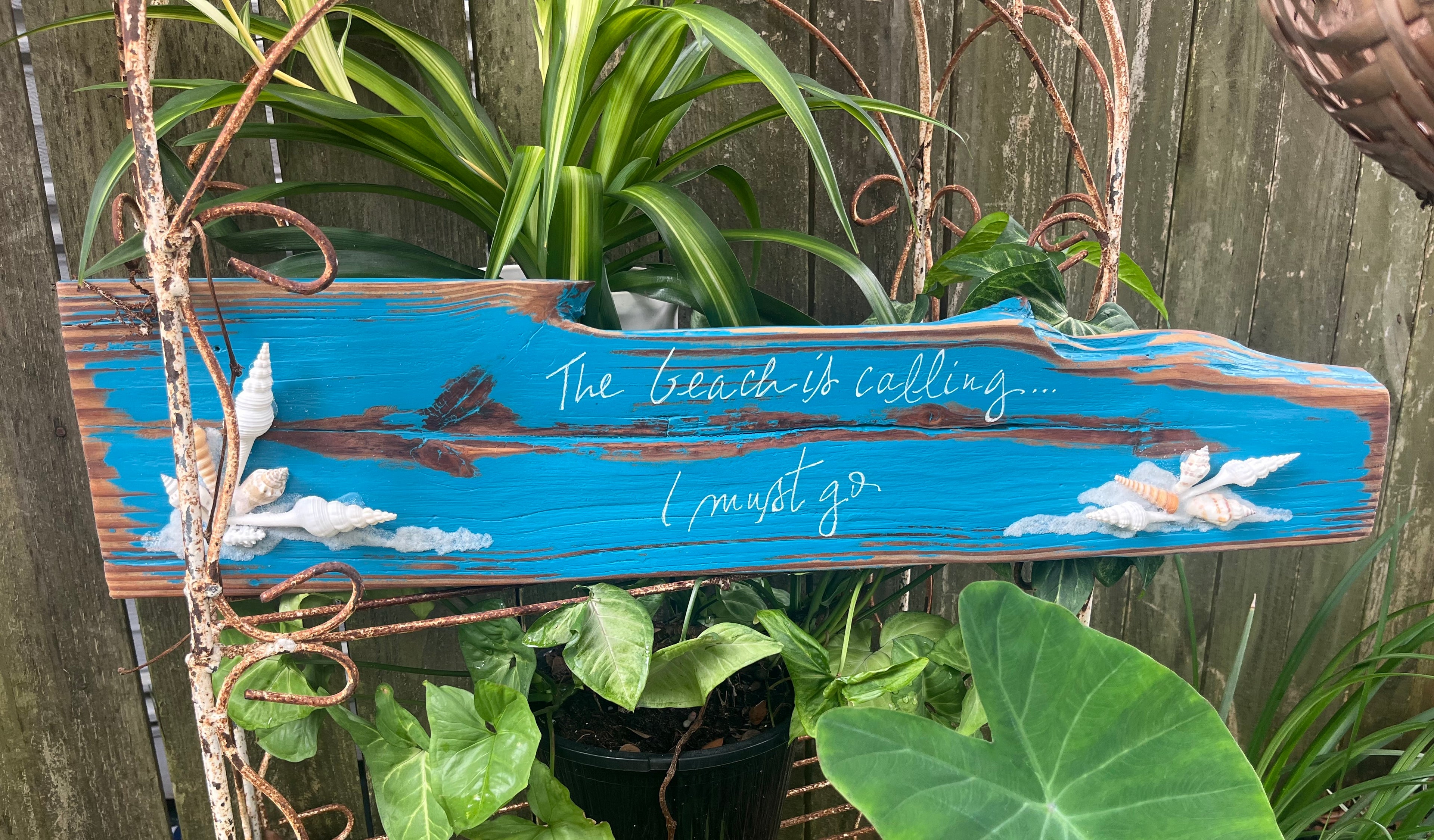 Table Scape / Sign / Block - The Beach Is Calling...